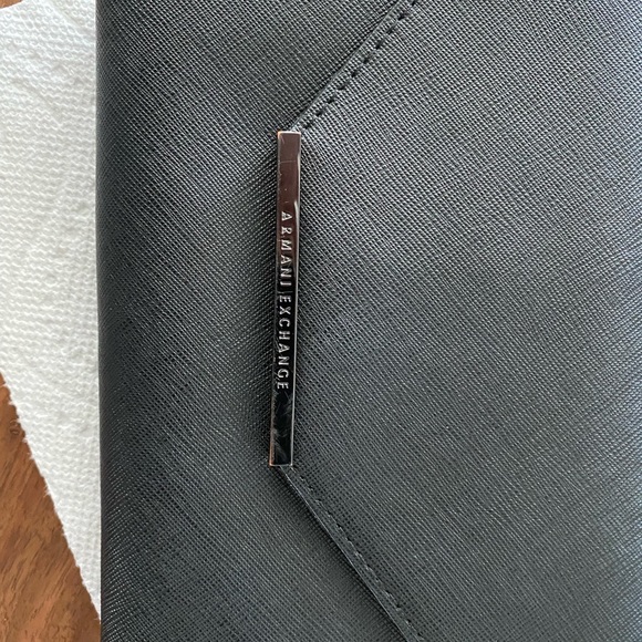 Cross-body Armani Exchange Black Purse - Picture 2 of 4